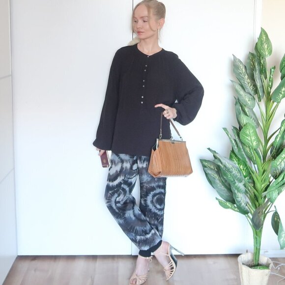 J. Crew 100% Viscose Black Long Wide Sleeve Blouse / Shirt / Top XL - Picture 10 of 11